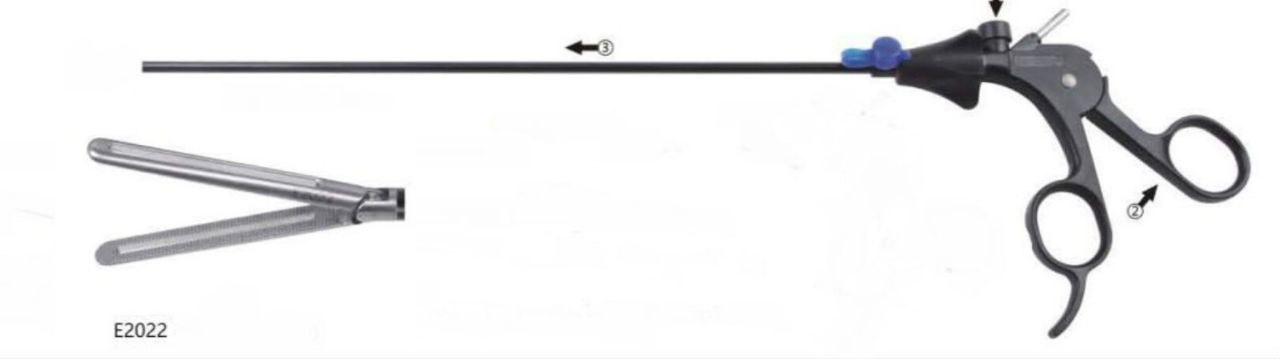 Кишковий затискач, «вікончатий» атравматичний, обертальний 360 град V-тип, діаметр 5 мм, довжина 330 мм, довжина браншів 40 мм